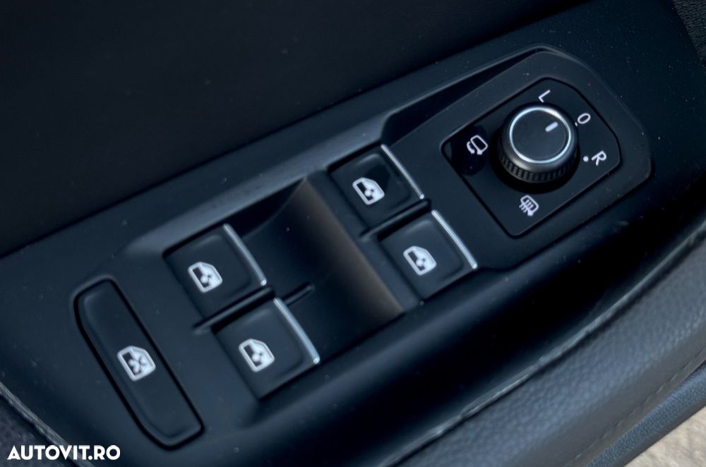 Volkswagen Passat Alltrack 2.0 TDI DSG 4Motion - 25