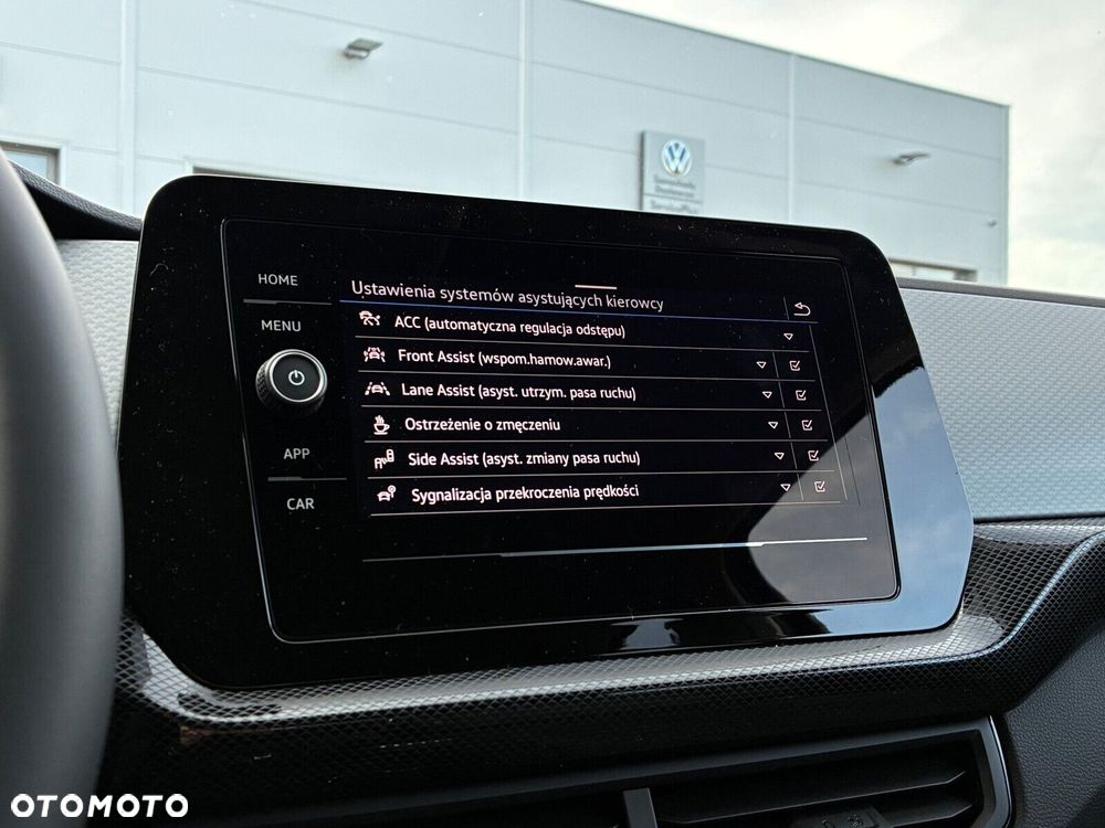 Volkswagen T-Cross - 16