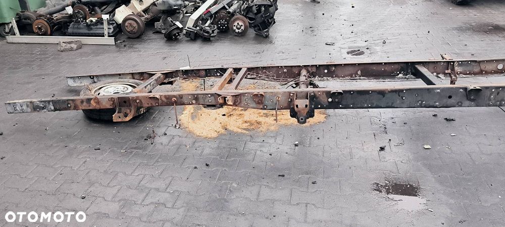 RAMA IVECO DAILY 35S17 - 5