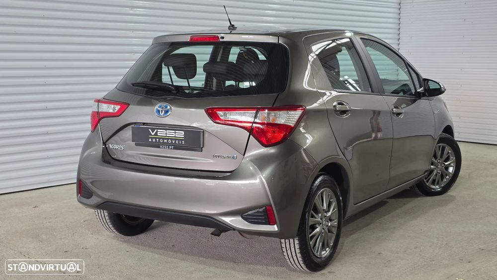 Toyota Yaris 1.5 HSD Sport +P.Techno+P.Luxury - 9