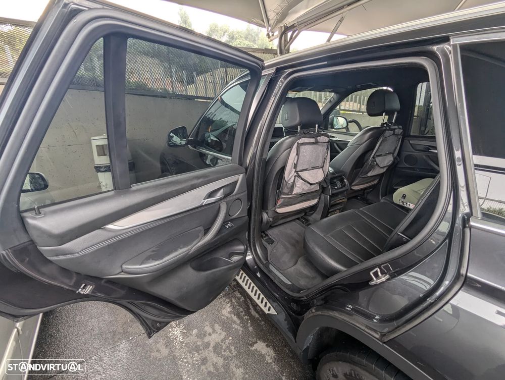 BMW X5 25 d sDrive Comfort 7L - 12