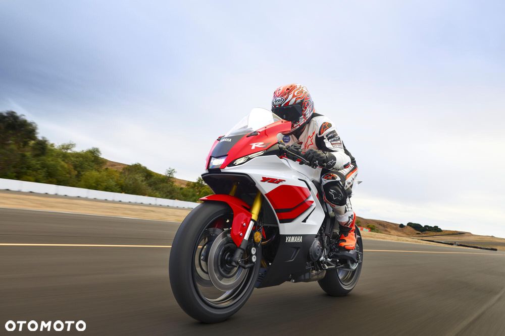 Yamaha R7 - 3