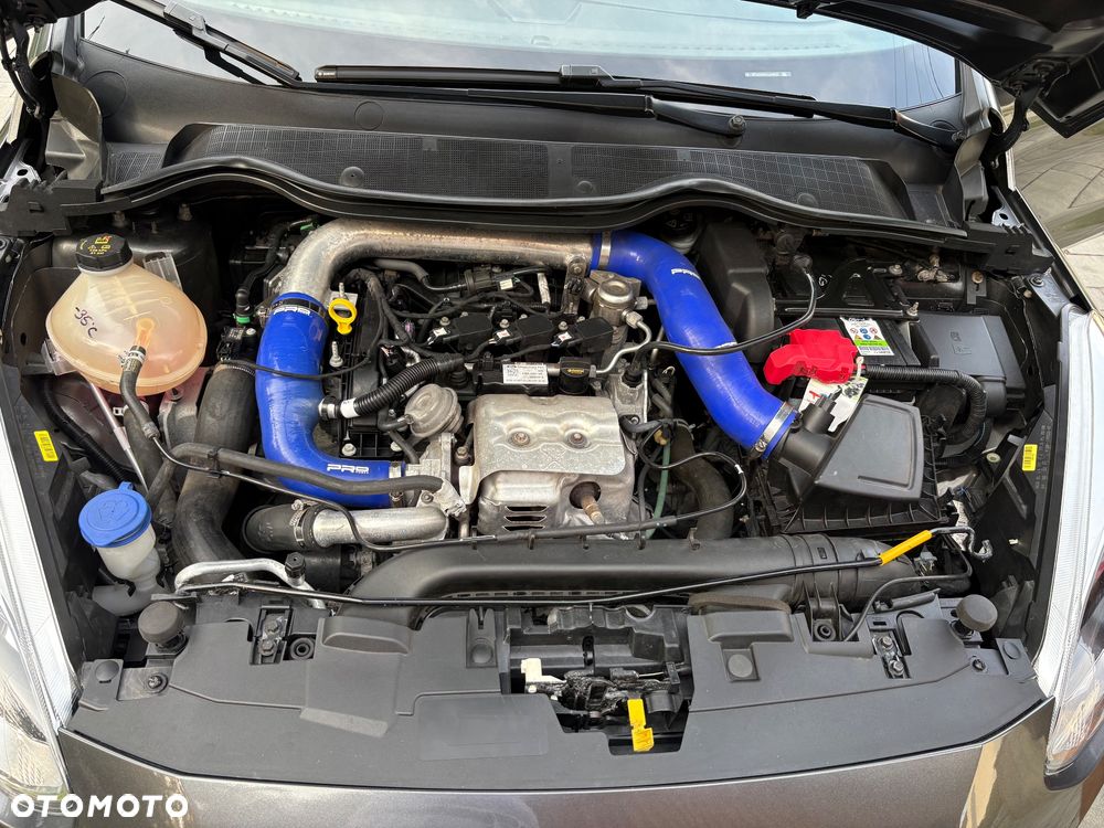 Ford Fiesta 1.0 EcoBoost S&S ST-LINE - 29