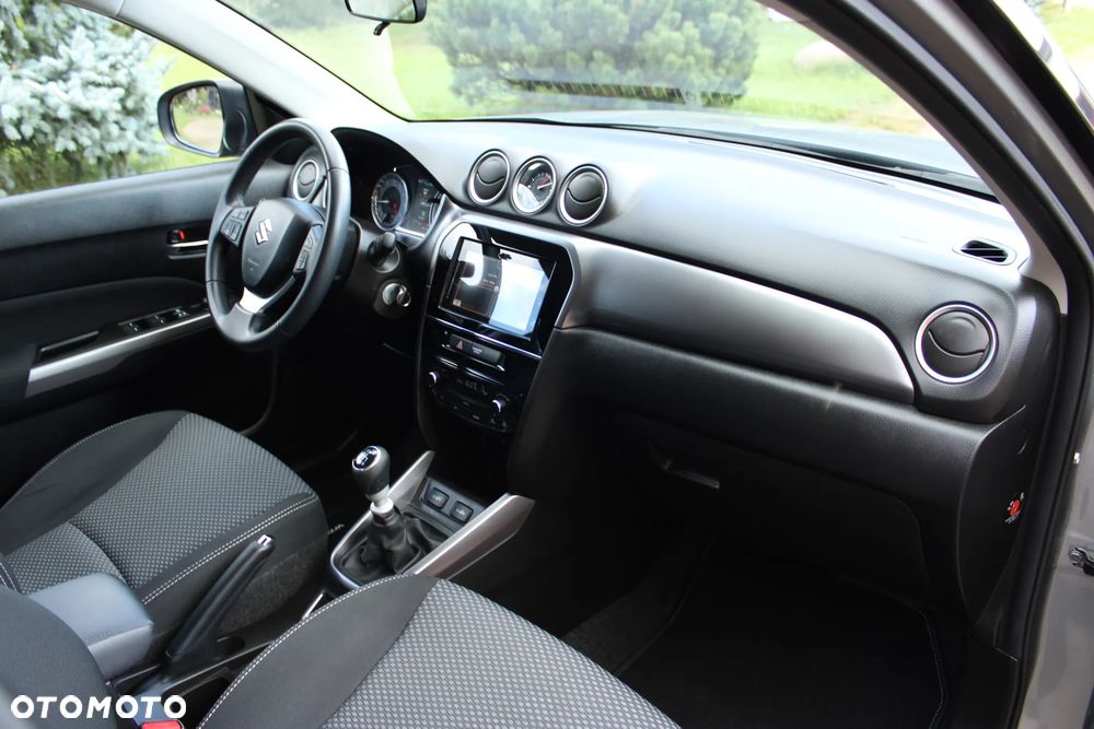 Suzuki Vitara 1.4 Boosterjet SHVS Premium 2WD - 26