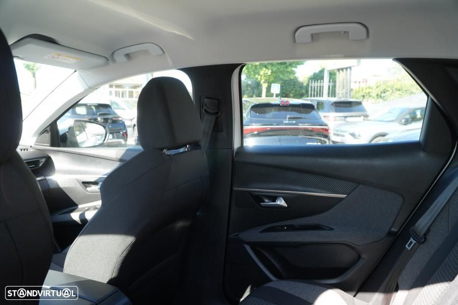 Peugeot 3008 PureTech 130 Stop & Start GPF EAT8 Active Business-Pack - 6