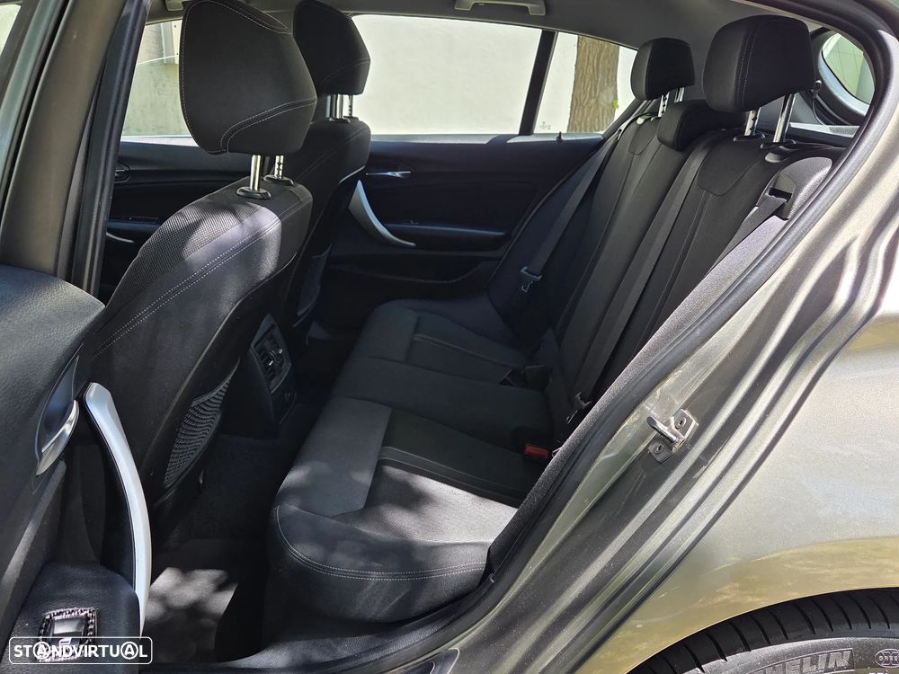 BMW 118 d Aut. Sport Line - 21