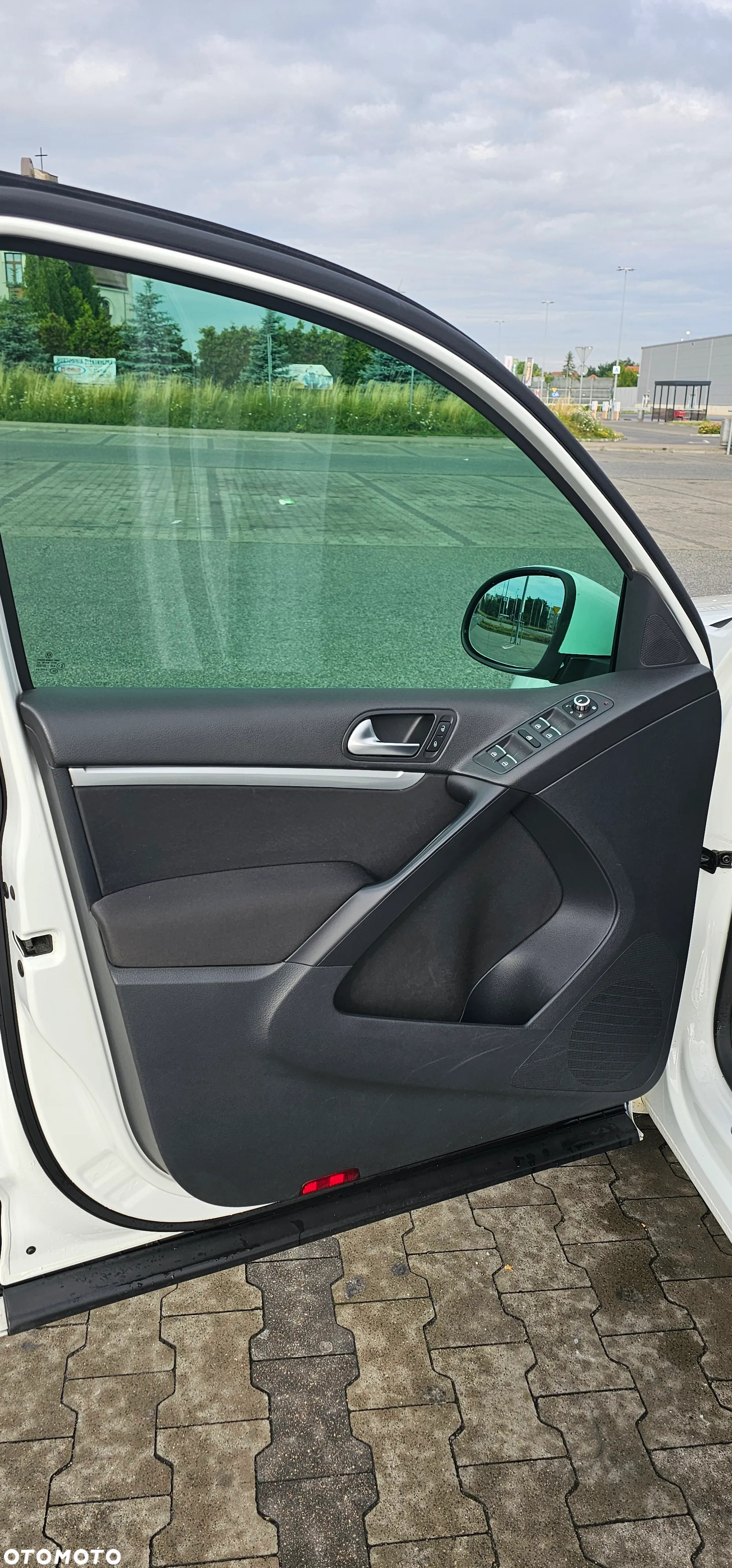 Volkswagen Tiguan 2.0 TDI 4Mot Perfectline R-Style DSG - 15
