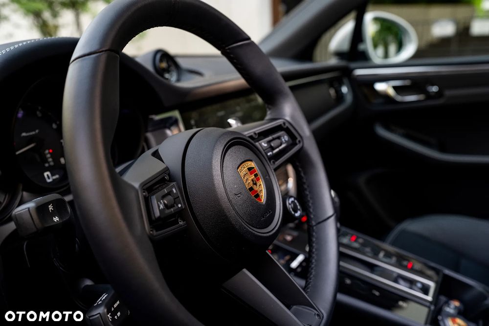 Porsche Macan T - 10