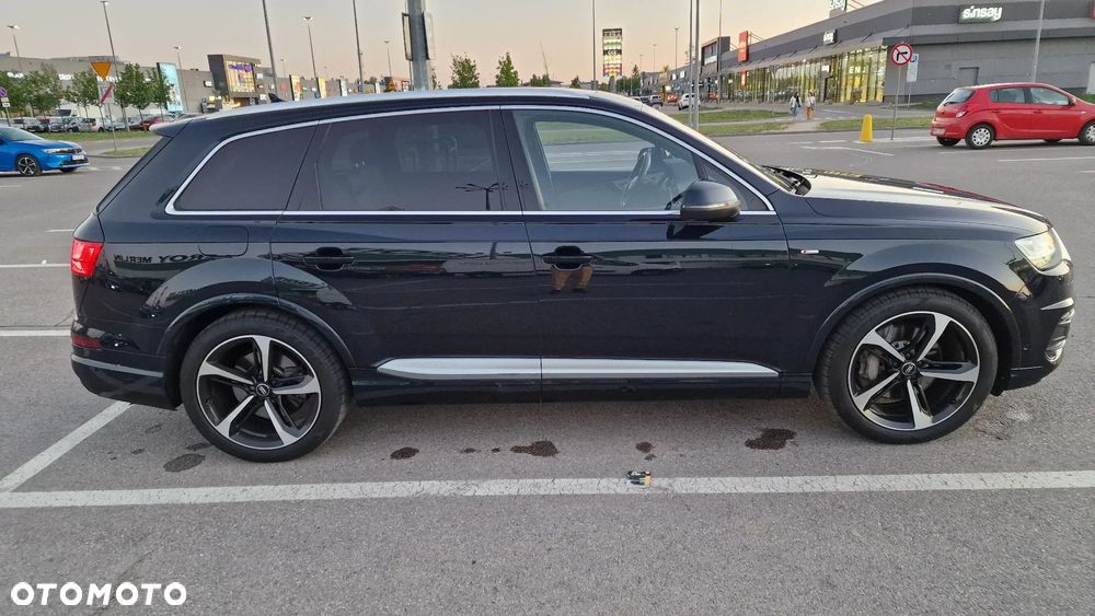 Audi Q7 - 7