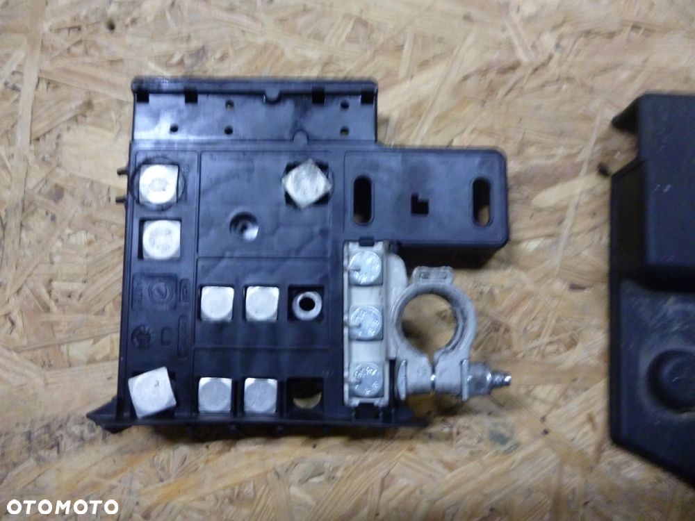 PEUGEOT BOXER III SKRZYNKA BEZPIECZNIKÓW KLEMA - 2