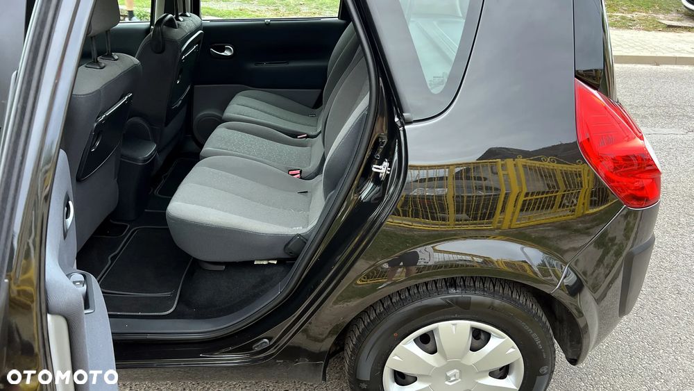 Renault Scenic 1.6 16V Dynamique - 8