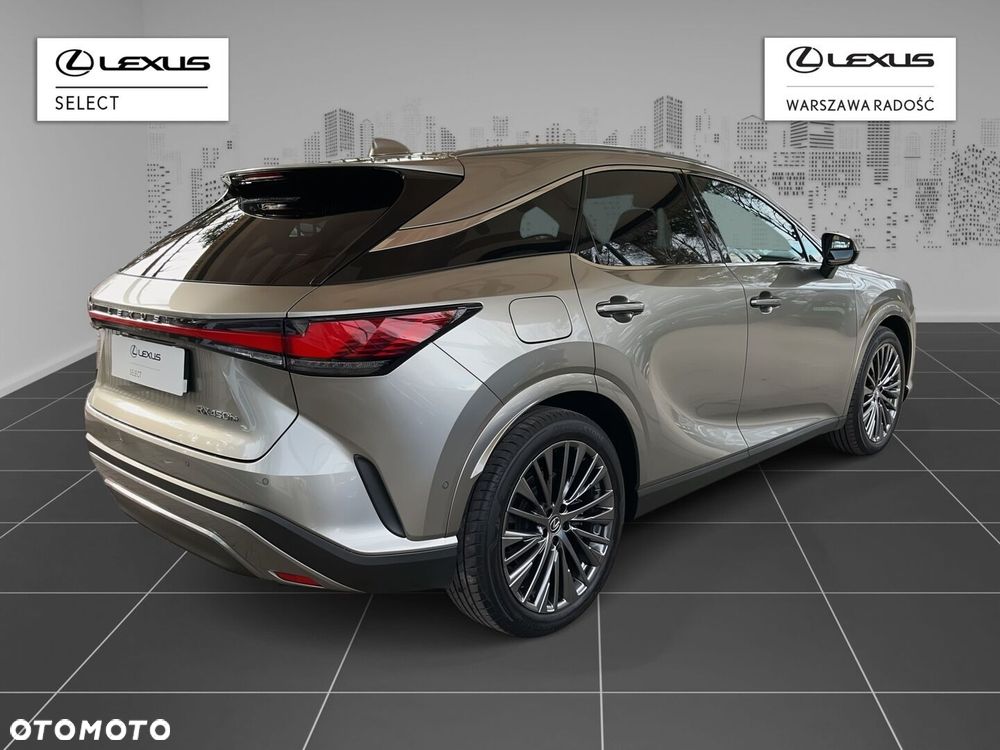 Lexus RX 450h+ Omotenashi - 2