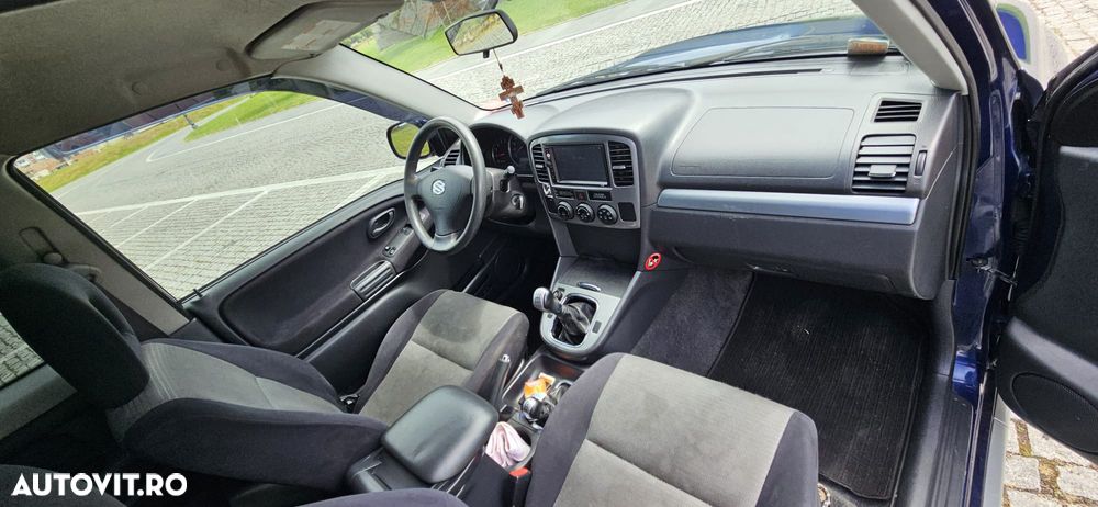 Suzuki Vitara - 8