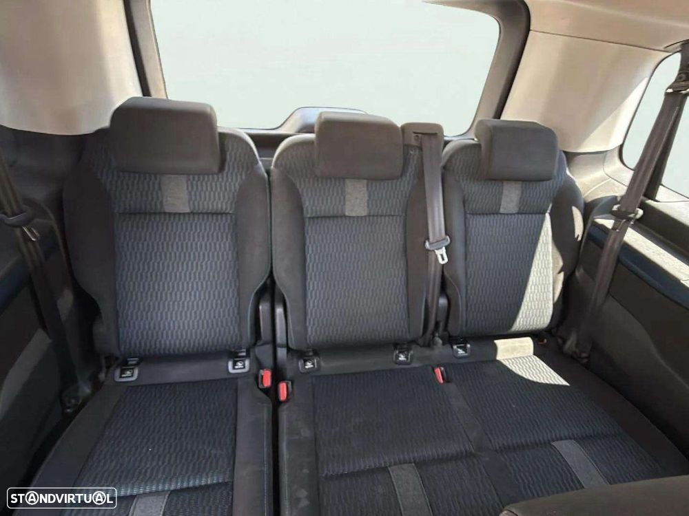 Peugeot Traveller - 11