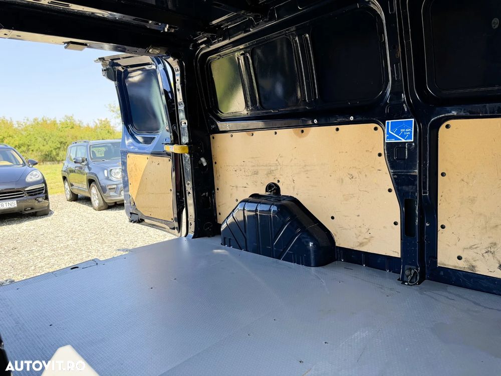 Ford Transit - 9