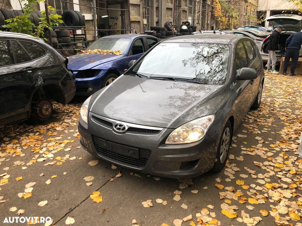 Dezmembrez Hyundai I30 2008 gri benzina gri inchis - 6