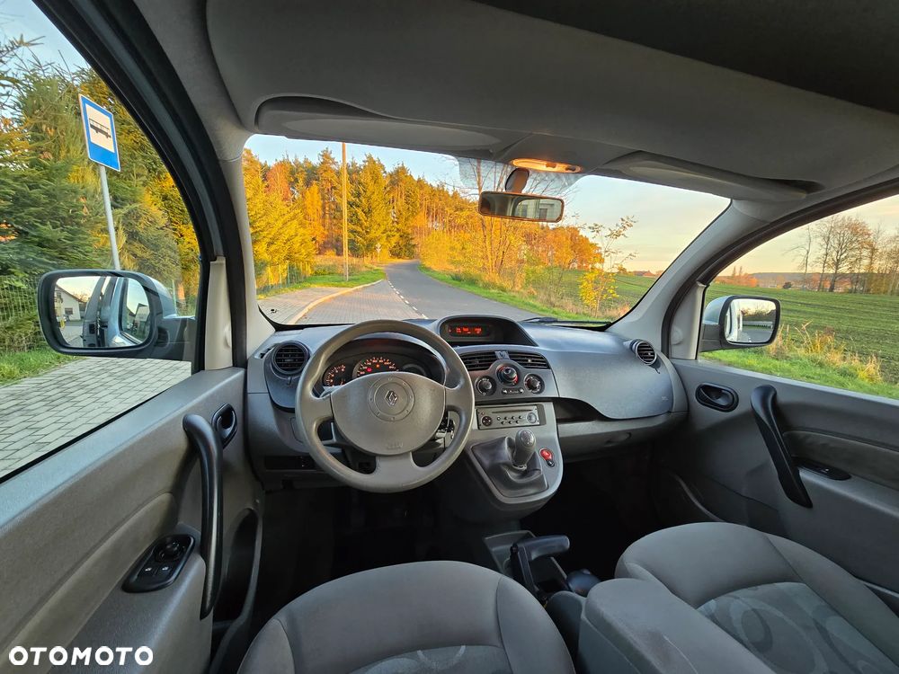 Renault Kangoo 1.6 8V Happy Family - 7