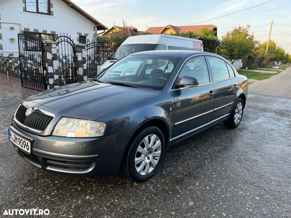 Skoda Superb 2.0 TDI Comfort - 2