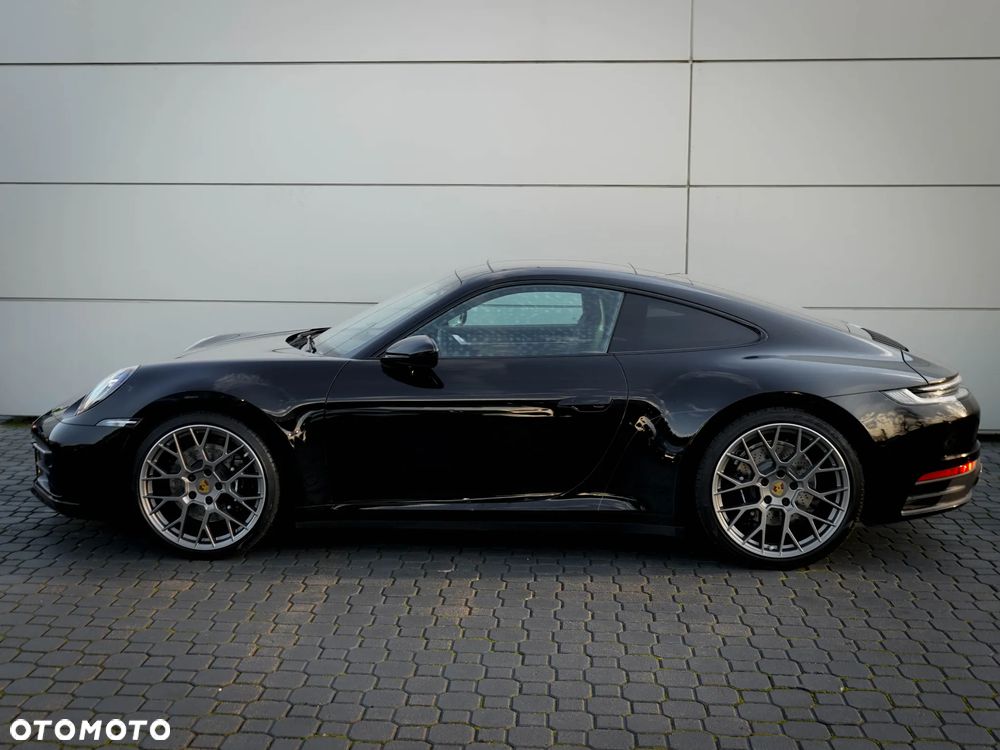 Porsche 911 Carrera 4S - 4