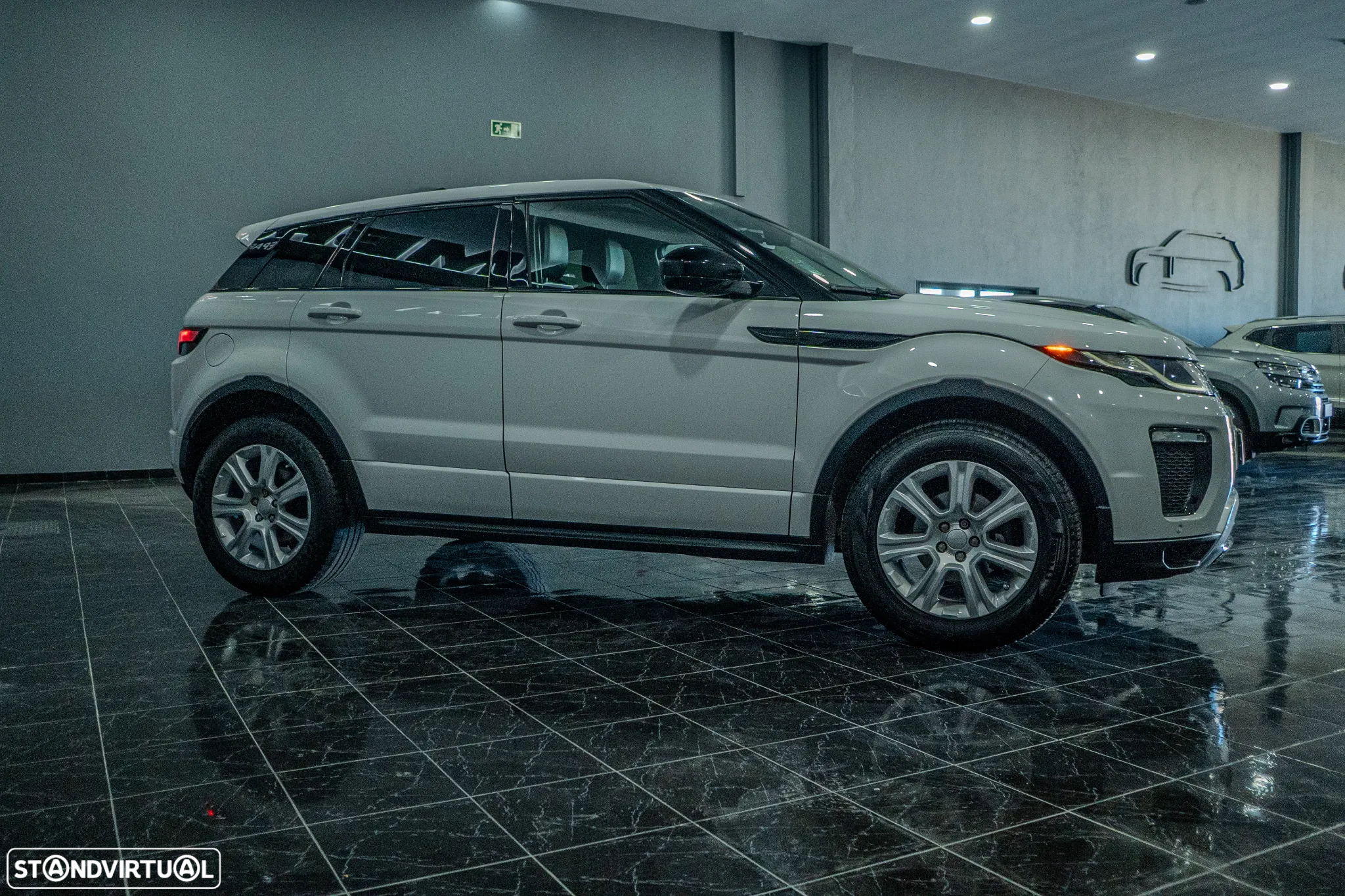 Land Rover Range Rover Evoque 2.0 eD4 SE Dynamic - 3