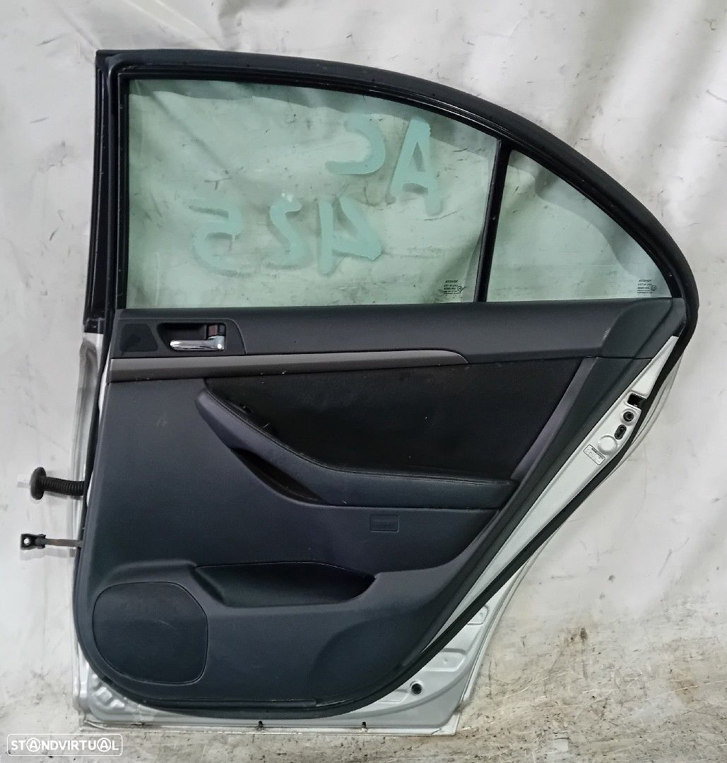 Porta trás direita TOYOTA Avensis Sedan (_T22_) - 2