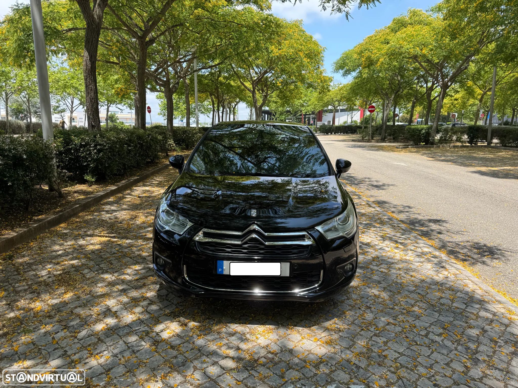 Citroën DS4 1.6 HDi So Chic - 1