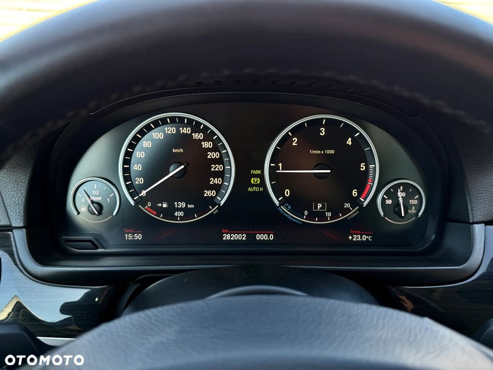 BMW Seria 5 525d - 18
