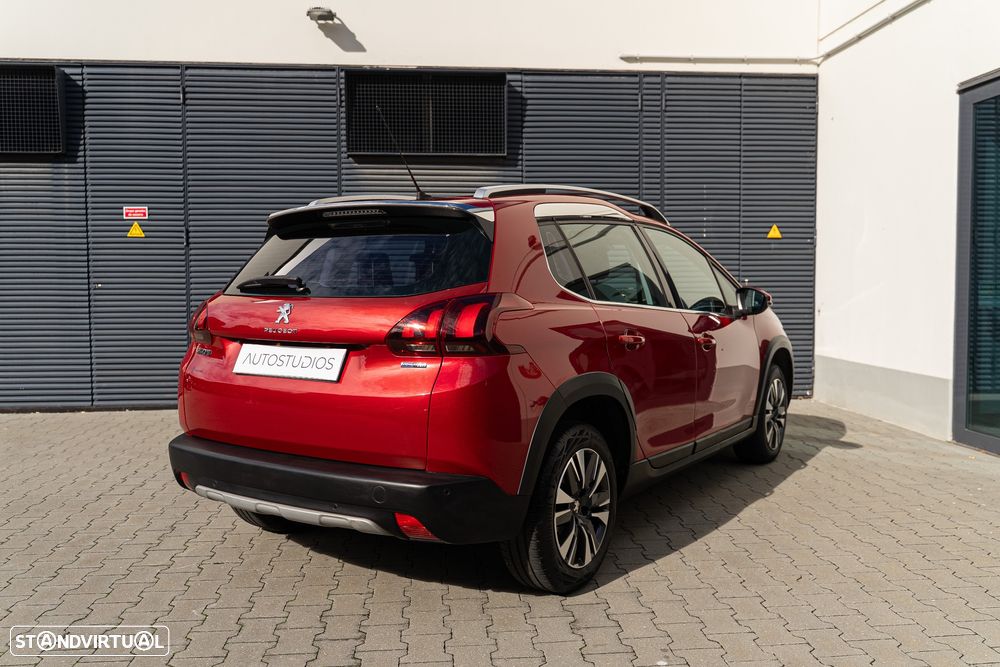 Peugeot 2008 1.2 PureTech Allure EAT6 - 10