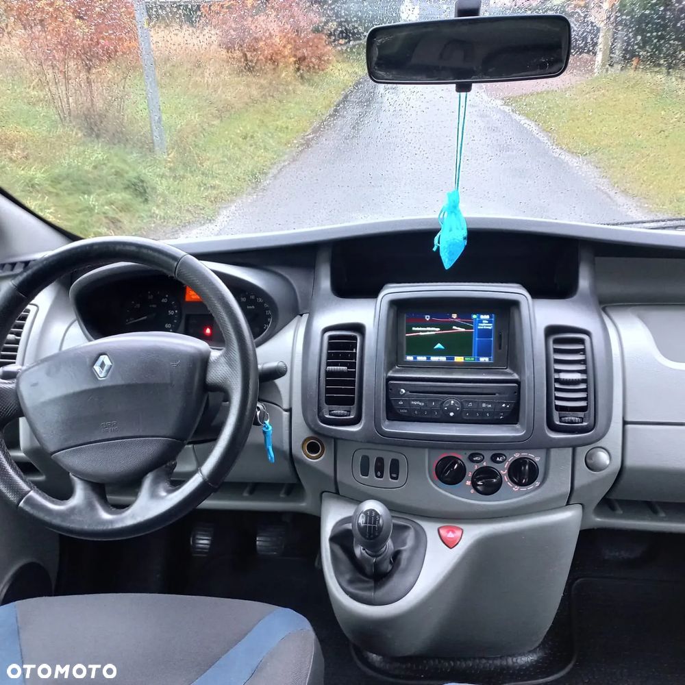 Renault Trafic 2.0 dCi 115 L2H1 - 9