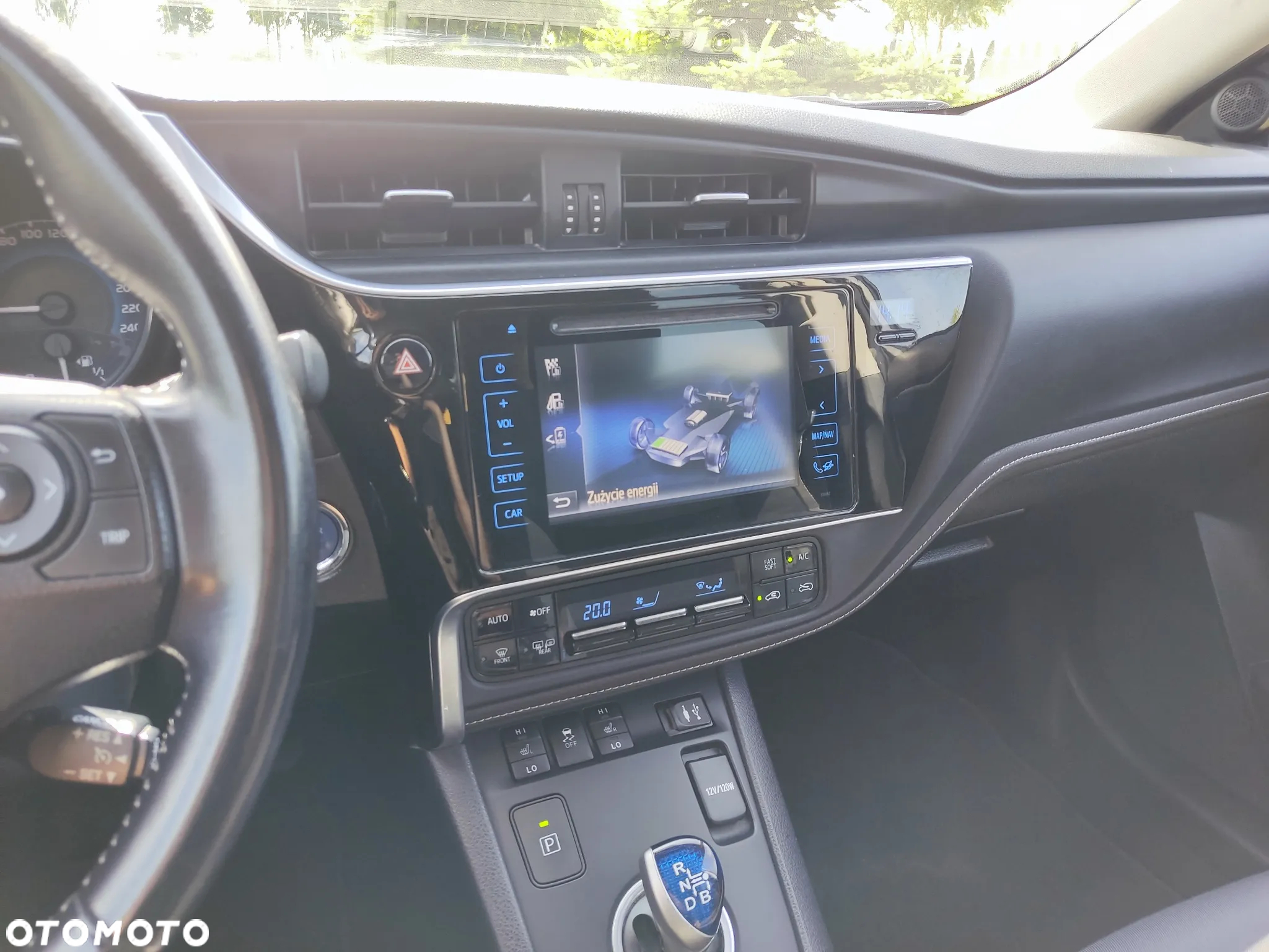 Toyota Auris 1.8 VVT-i Hybrid Automatik Design Edition - 17