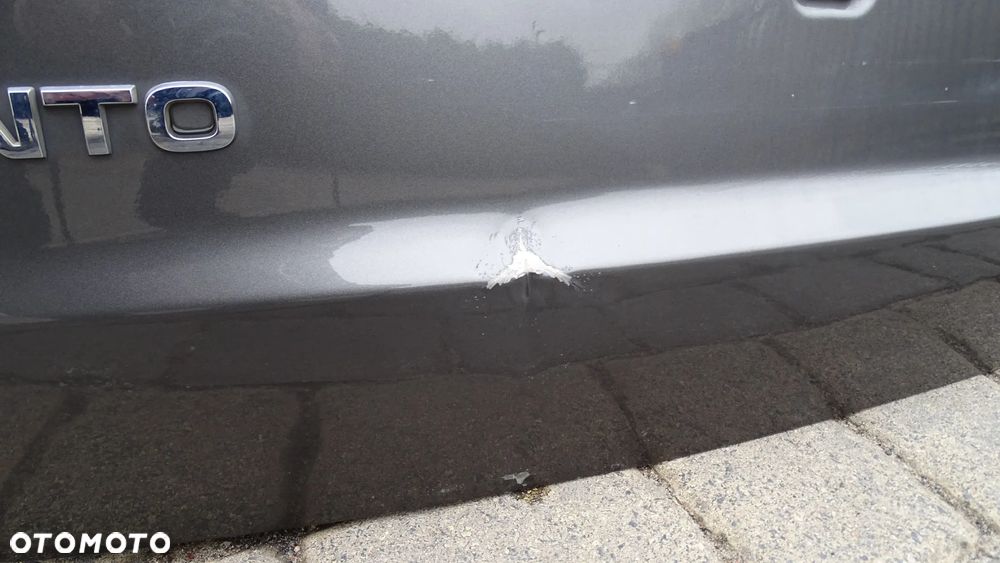 KIA SORENTO II LIFT - klapa tylna - 3