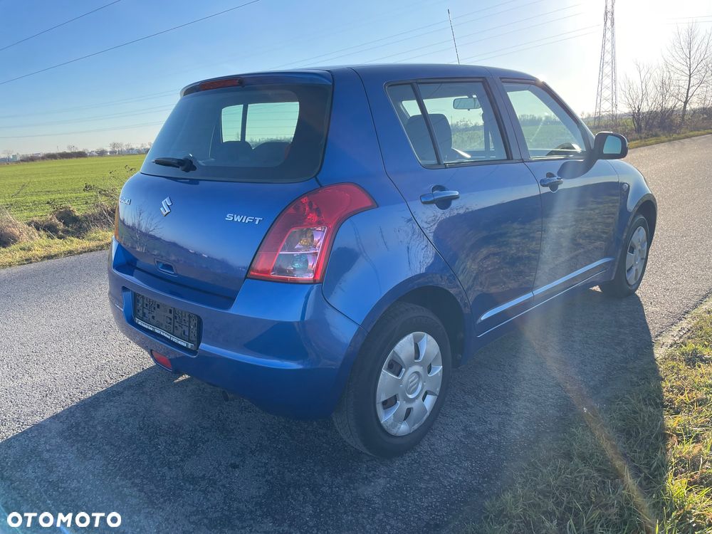 Suzuki Swift 1.3 Comfort - 4