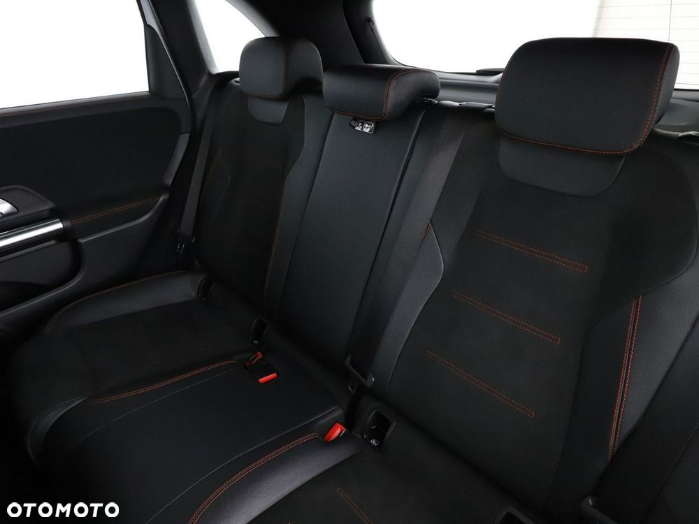 Mercedes-Benz Klasa B 250 e PHEV AMG Line 8G-DCT - 19