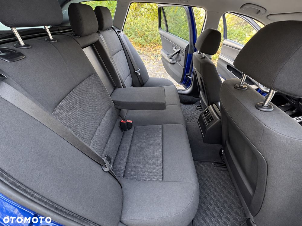 BMW Seria 3 - 24