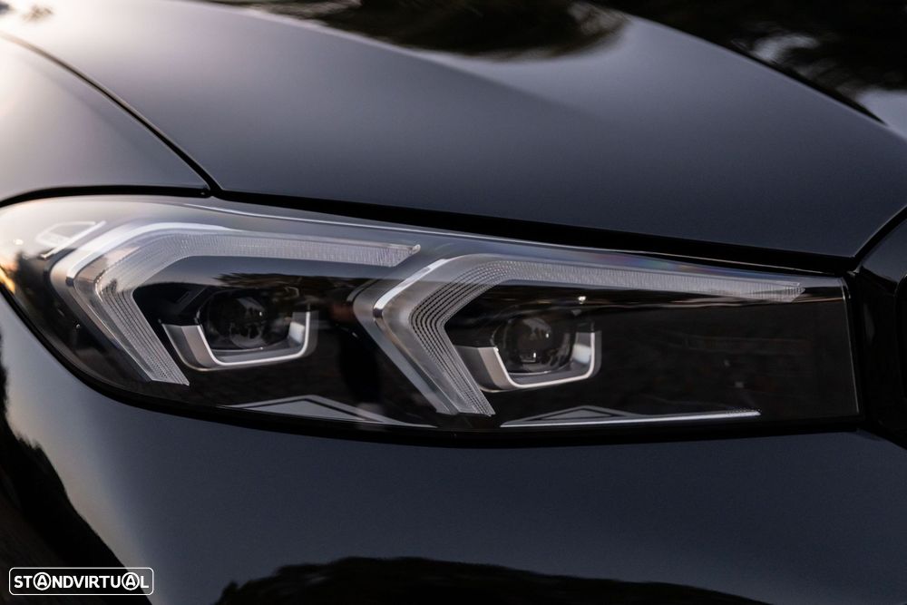 BMW 320 d Touring Pack Desportivo M Auto - 7