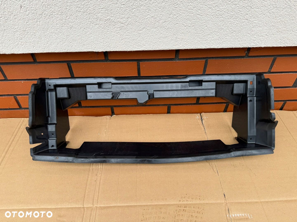 Land Rover Defender L663 2020- kierownica powietrza wlot L8B2-8A303-AC