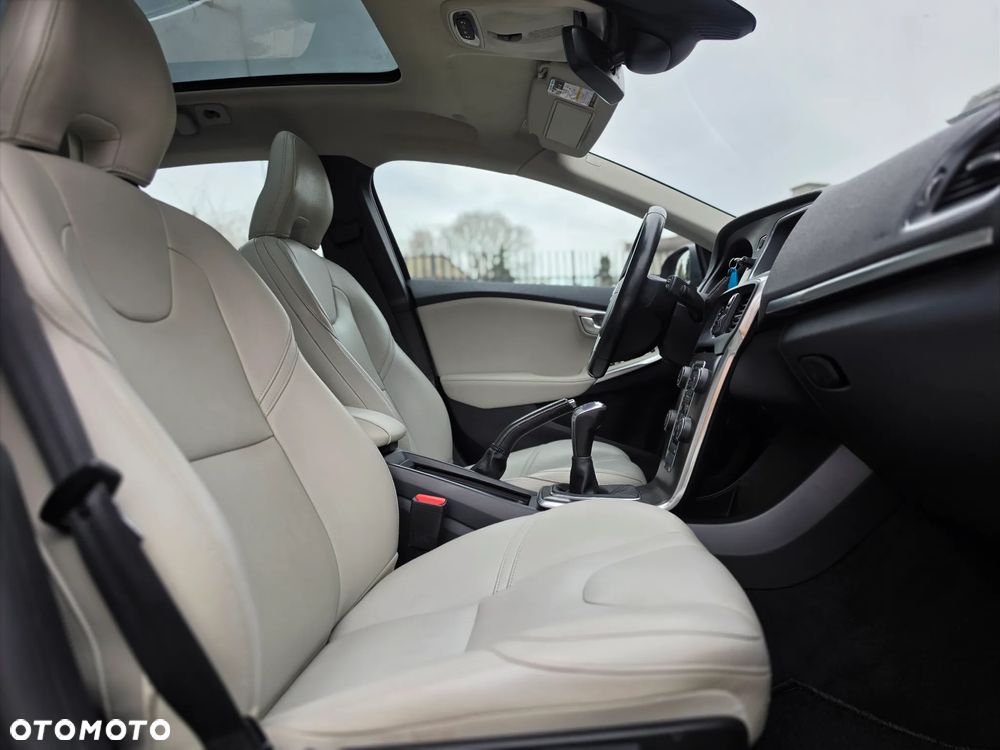 Volvo V40 - 19