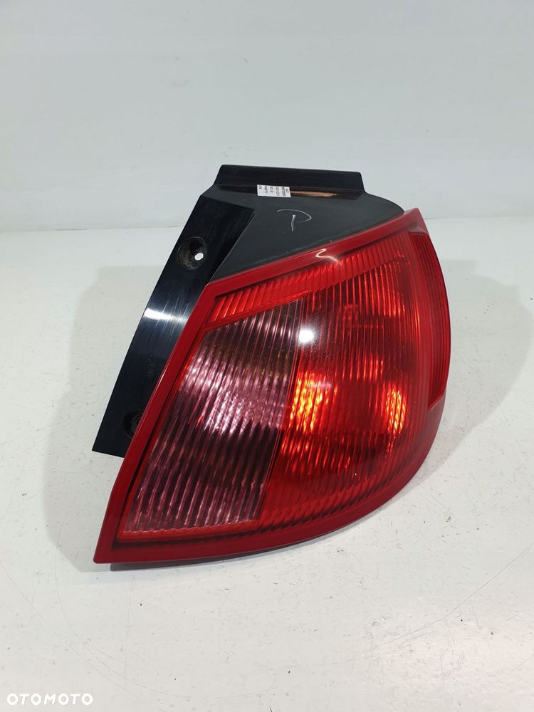 lampa prawa prawy tył mr957366 mitsubishi colt cz3 vi 1.3b 05r 3d - 1
