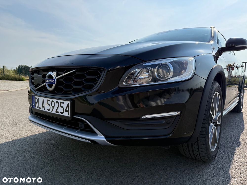Volvo V60 Cross Country - 3