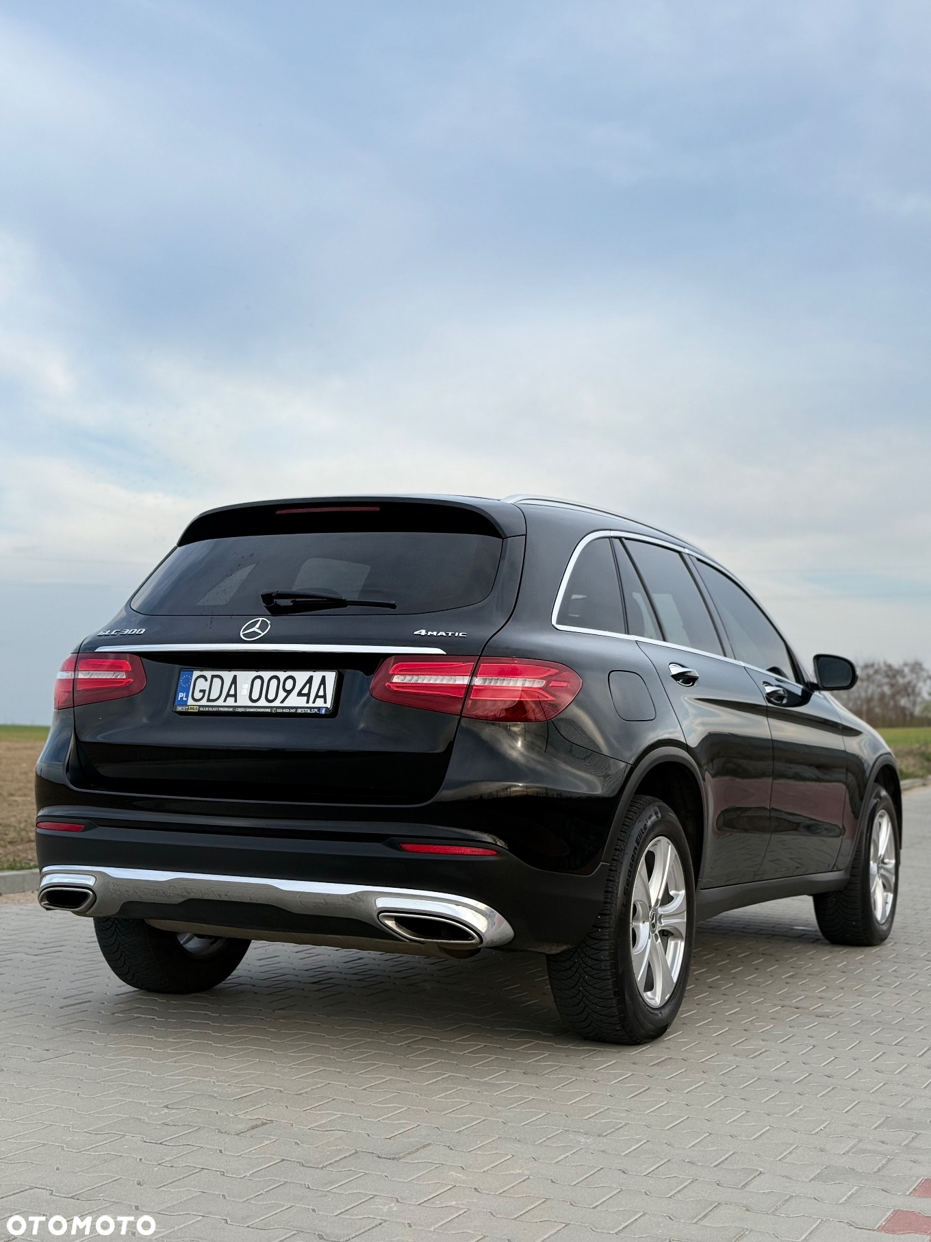 Mercedes-Benz GLC 300 4Matic 9G-TRONIC Exclusive - 10