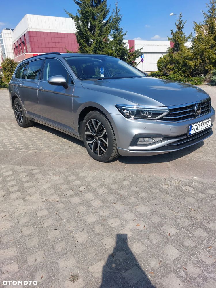 Volkswagen Passat 2.0 TDI SCR DSG - 3