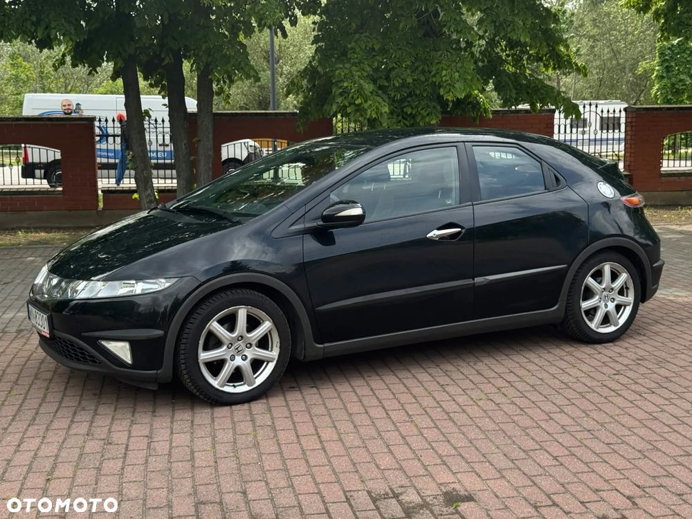Honda Civic 1.8 Comfort - 3