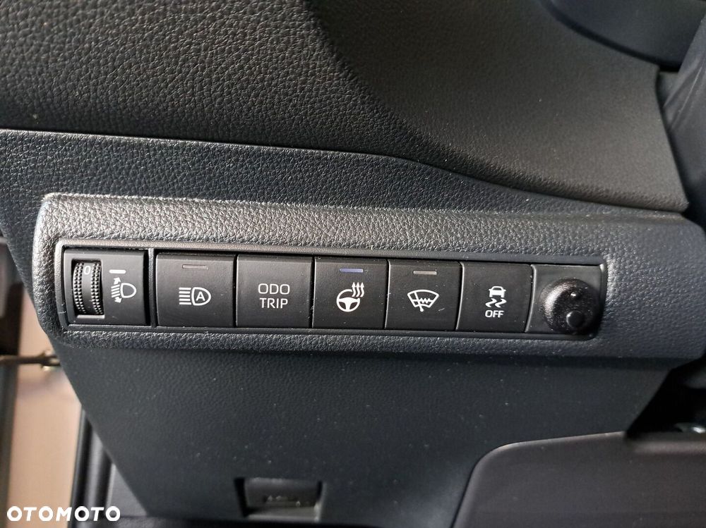 Toyota Corolla 1.8 Hybrid Comfort - 34