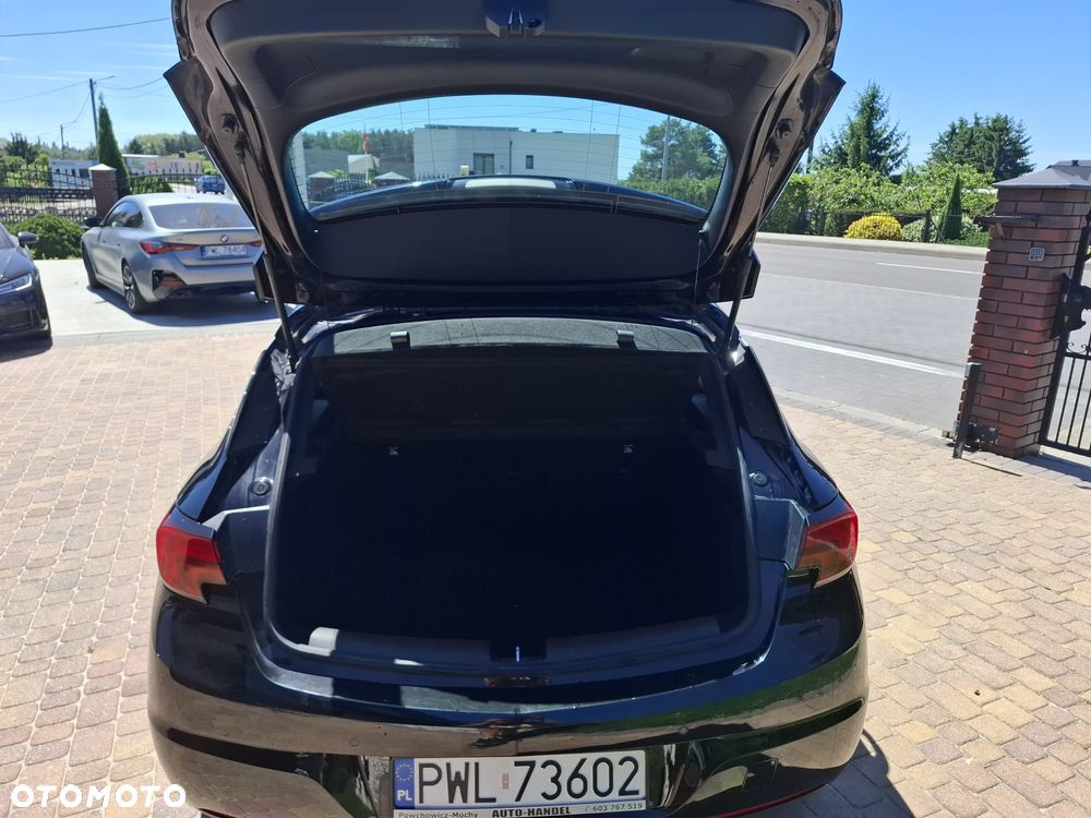 Opel Astra 1.2 T Elegance S&S - 19