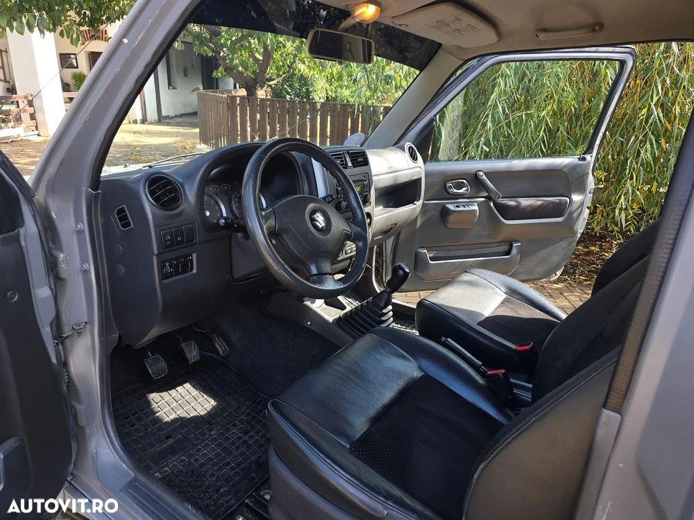 Suzuki Jimny 2007 photo 2