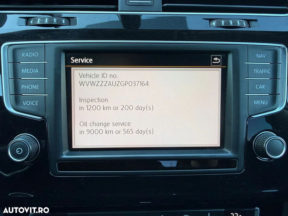 Volkswagen Golf 2.0 TDI DSG BMT Highline - 12