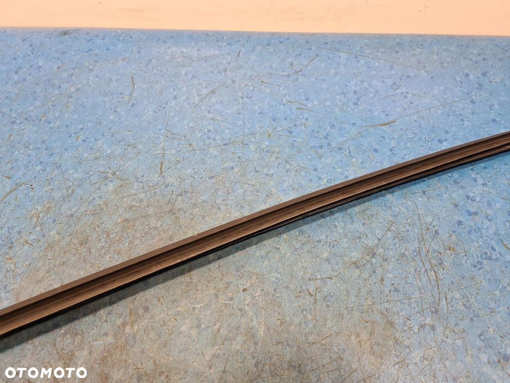 VOLKSWAGEN PASSAT B8 LISTWA OZDOBNA SZYBY CZOŁOWEJ PRAWA  3G0854328 LI7F - 6