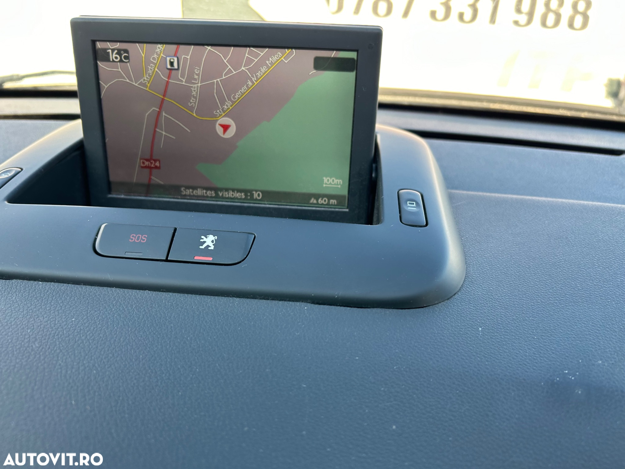 Peugeot 3008 Hybrid4 - 18