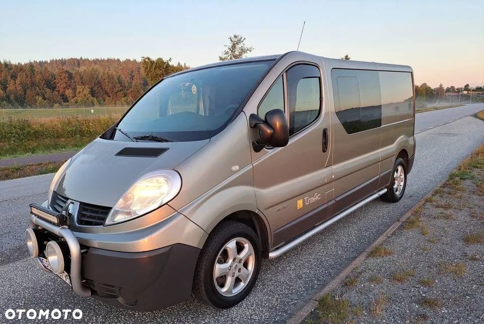 Renault Trafic - 1