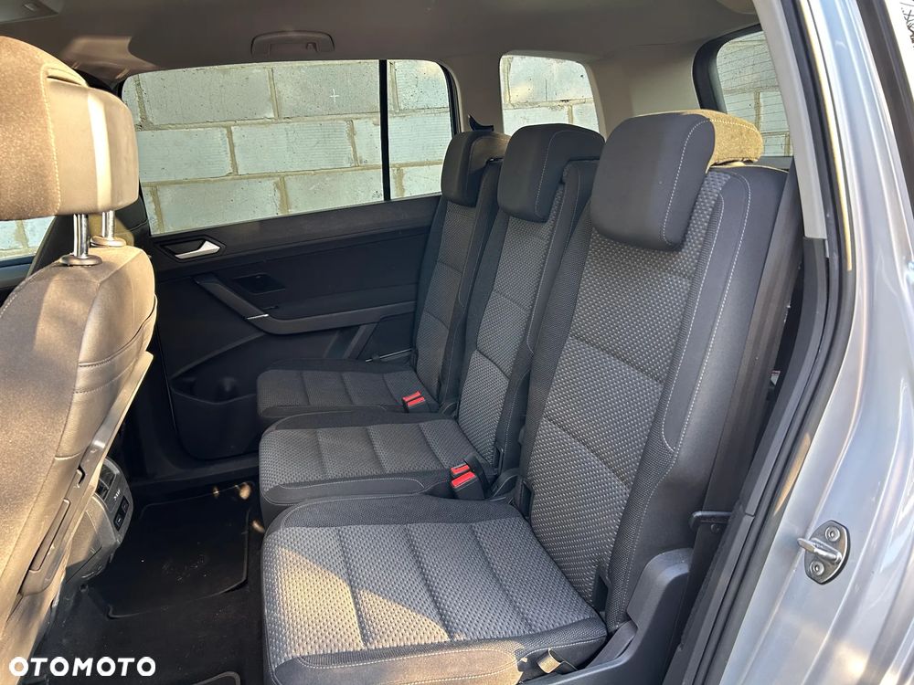 Volkswagen Touran 2.0 TDI SCR DSG Comfortline - 12